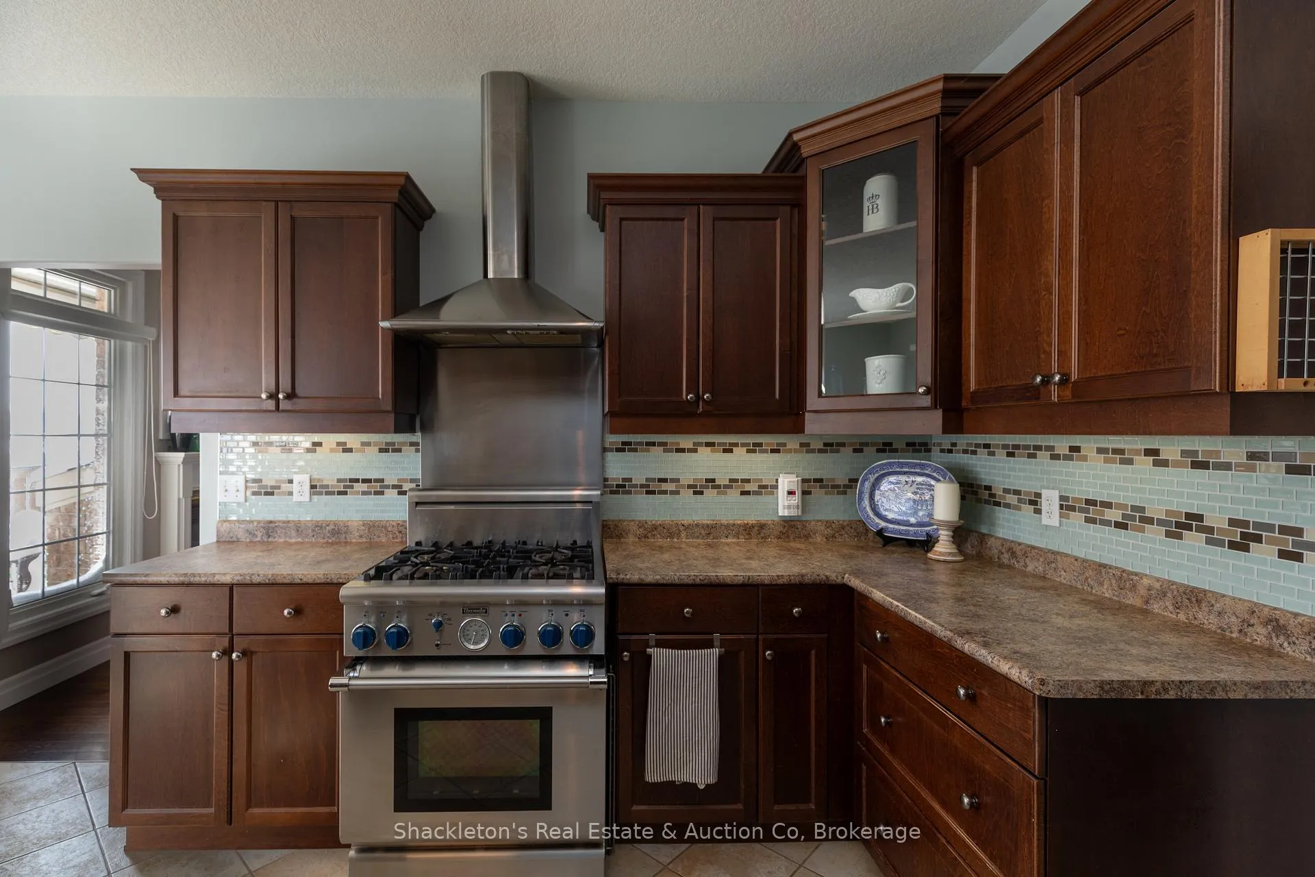 Photo 5 of Unit 4, 165 Chandos Drive, Kitchener — HOMEH