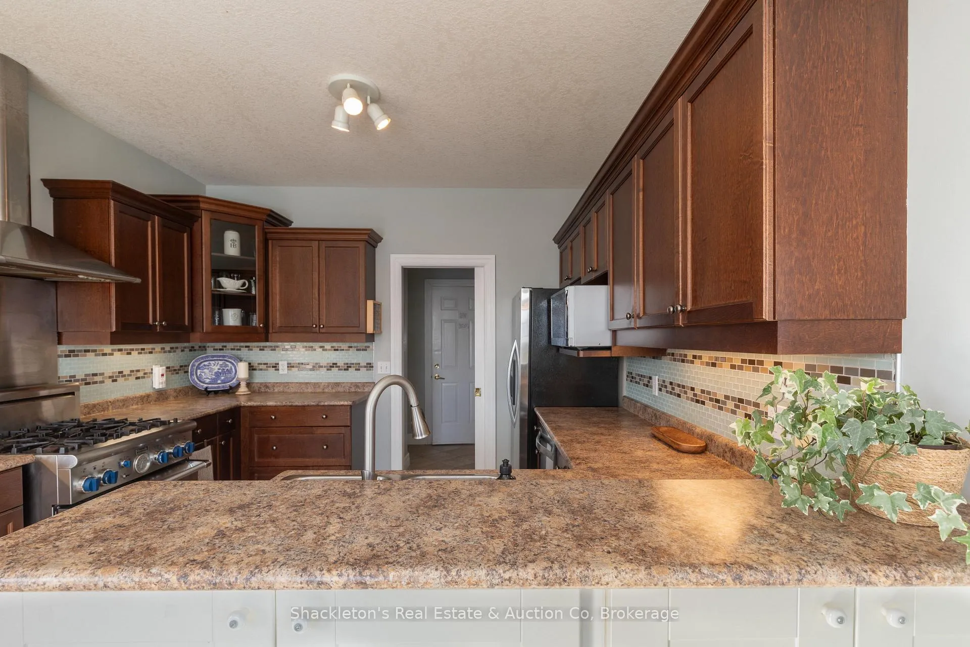 Photo 6 of Unit 4, 165 Chandos Drive, Kitchener — HOMEH