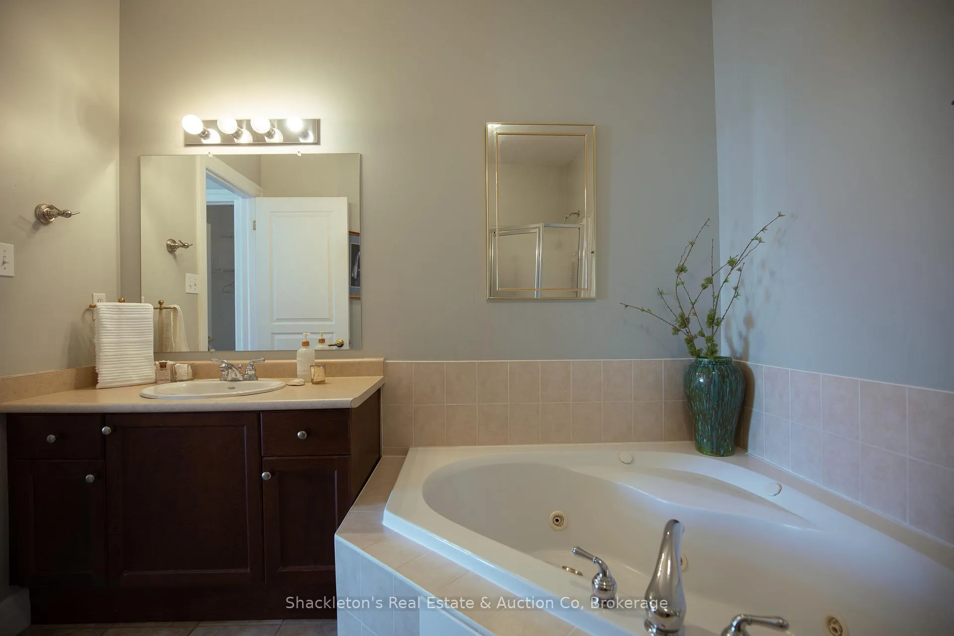 Photo 28 of Unit 4, 165 Chandos Drive, Kitchener — HOMEH