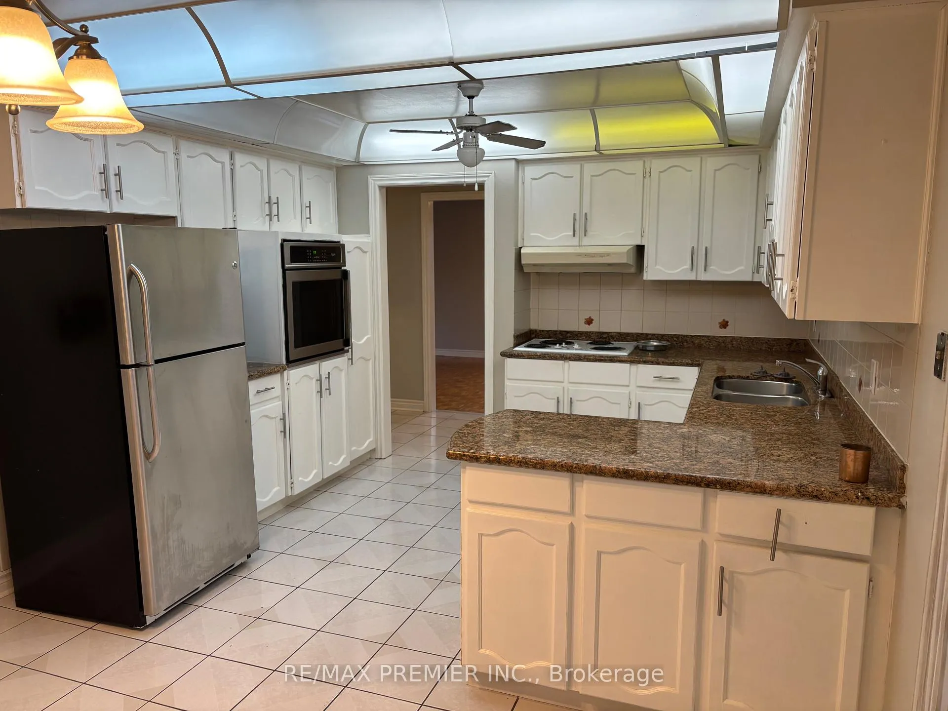 Photo 4 of 84 Marieta Street, Vaughan, East Woodbridge — HOMEH