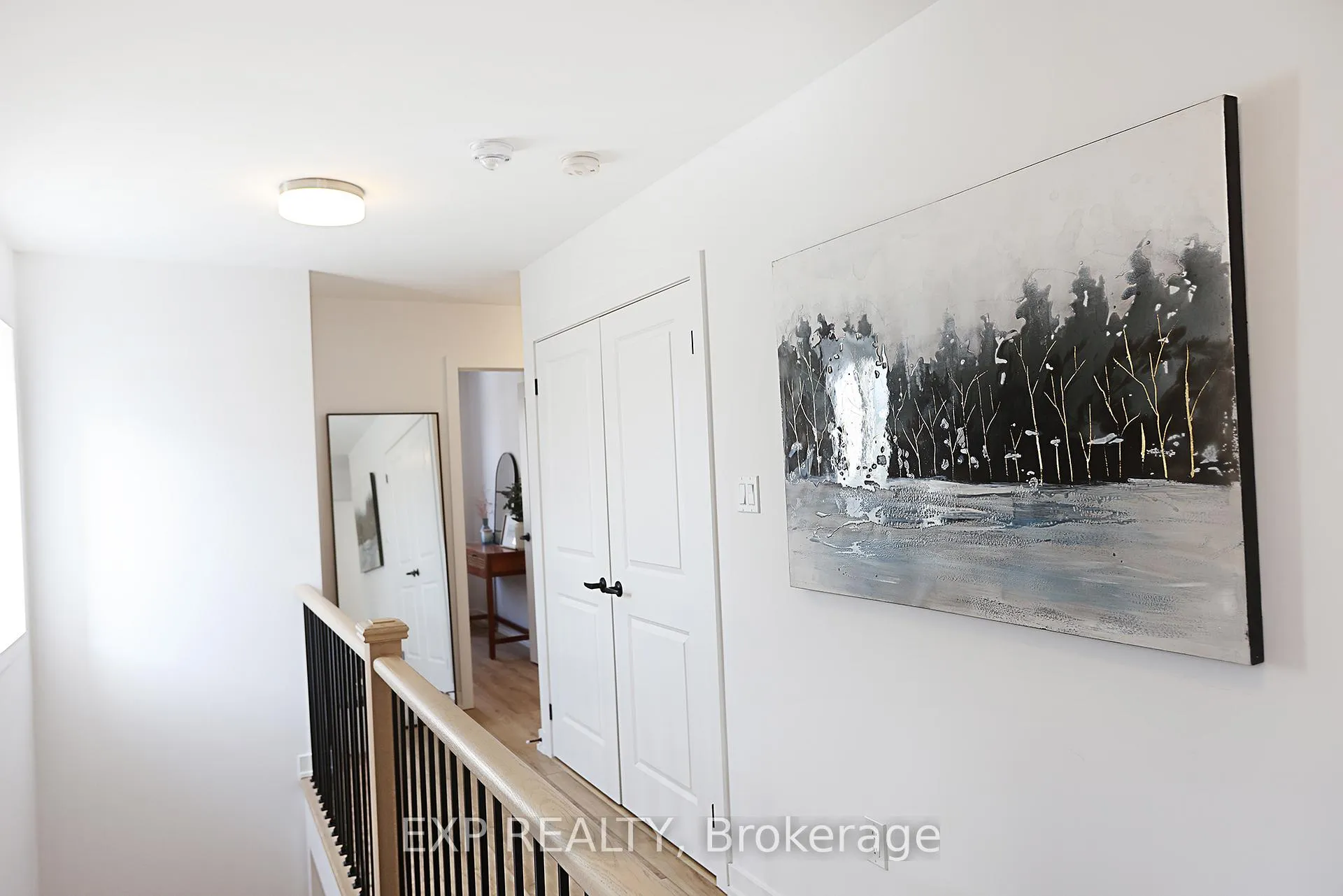 Photo 20 of 25 Ferris Circle, Guelph, Clairfields/Hanlon Business Park — HOMEH