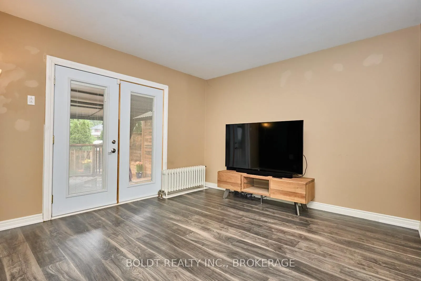 Photo 13 of 41 Thomas Street, St. Catharines, Downtown — HOMEH