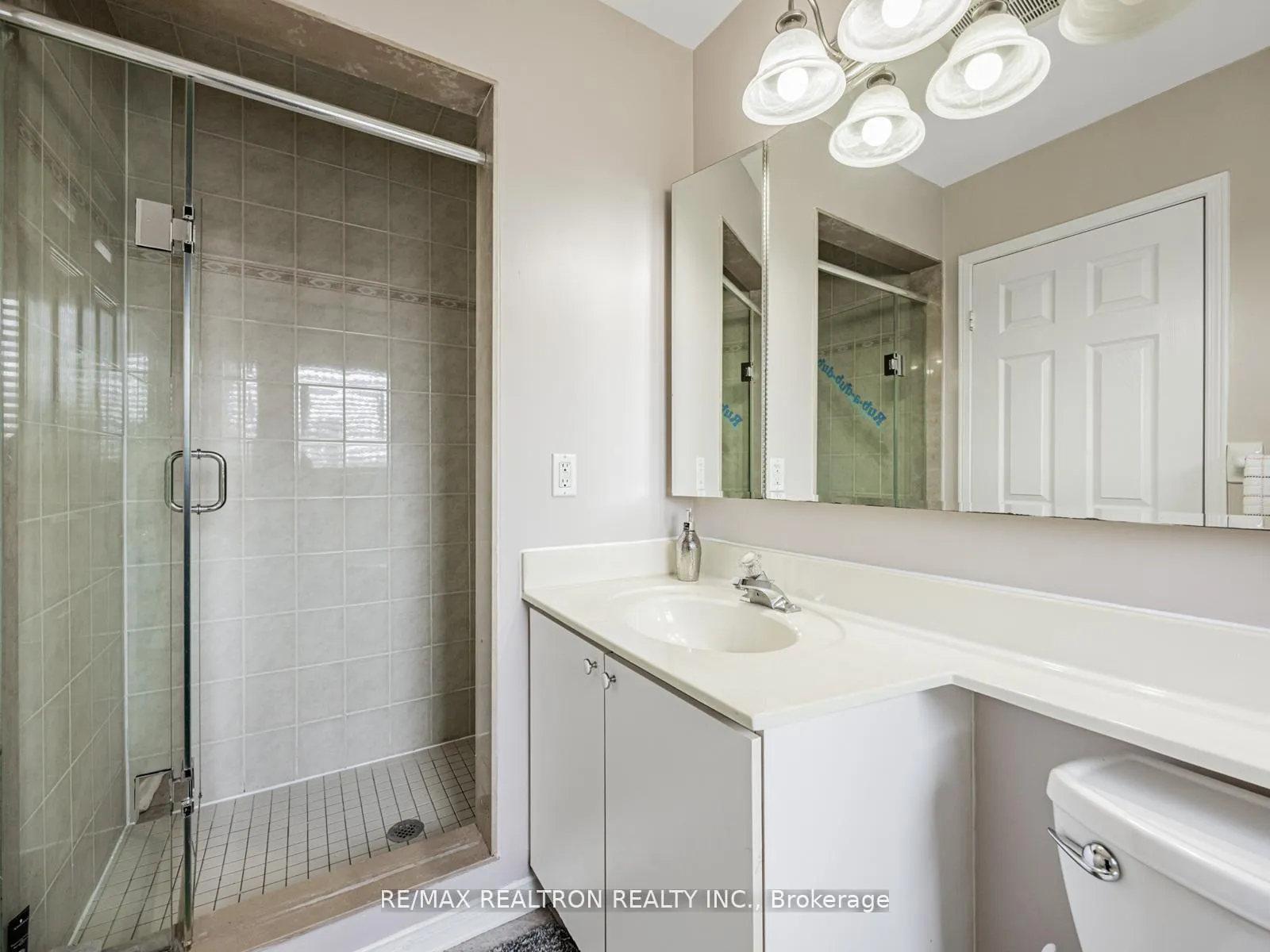 Photo 19 of 15D Overlea Boulevard, Toronto, Thorncliffe Park — HOMEH