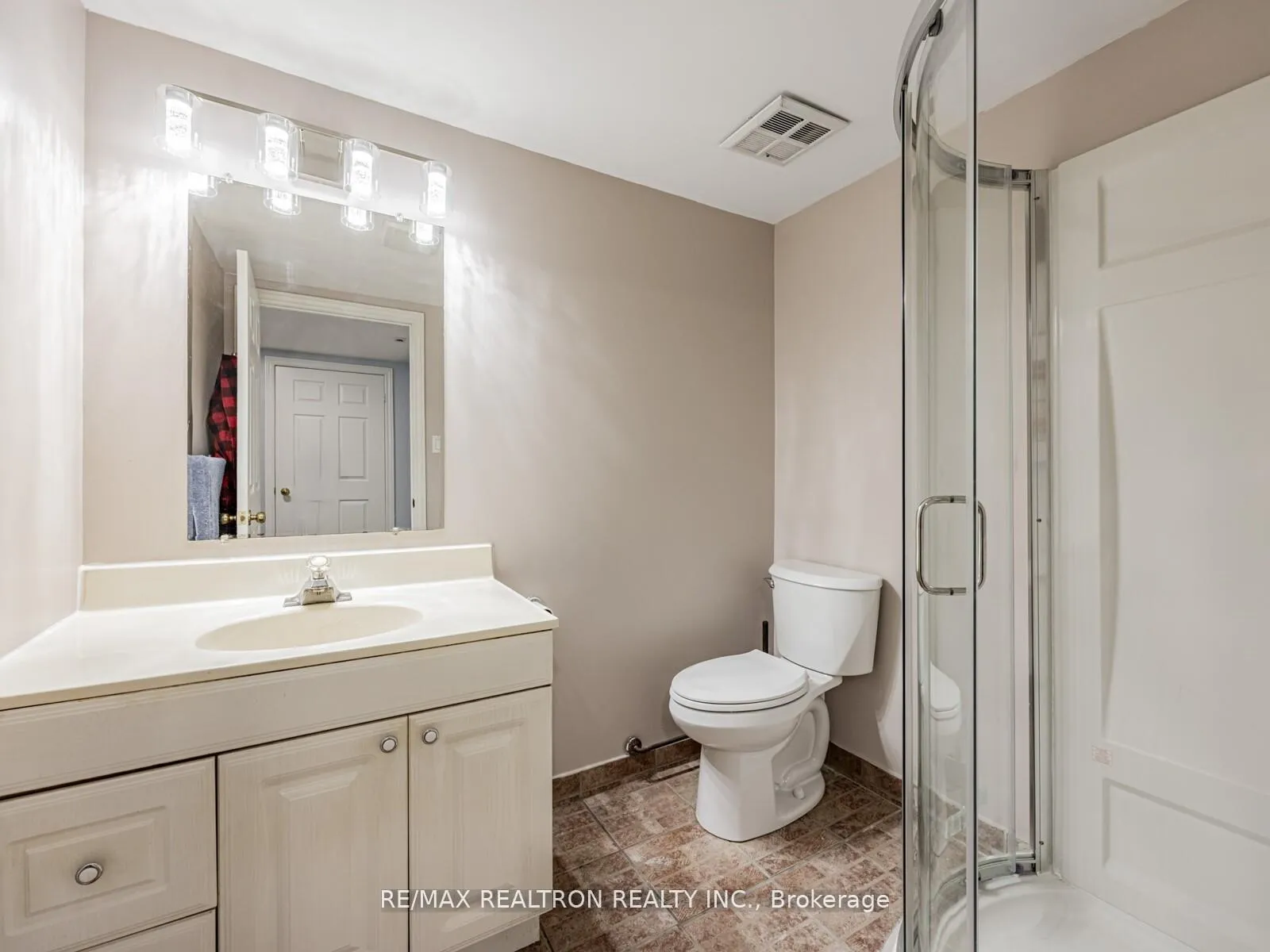 Photo 25 of 15D Overlea Boulevard, Toronto, Thorncliffe Park — HOMEH