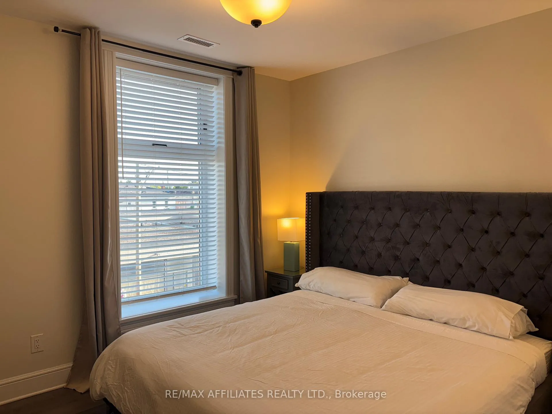 Photo 7 of Unit 201, 20 Beckwith Street, Smiths Falls — HOMEH