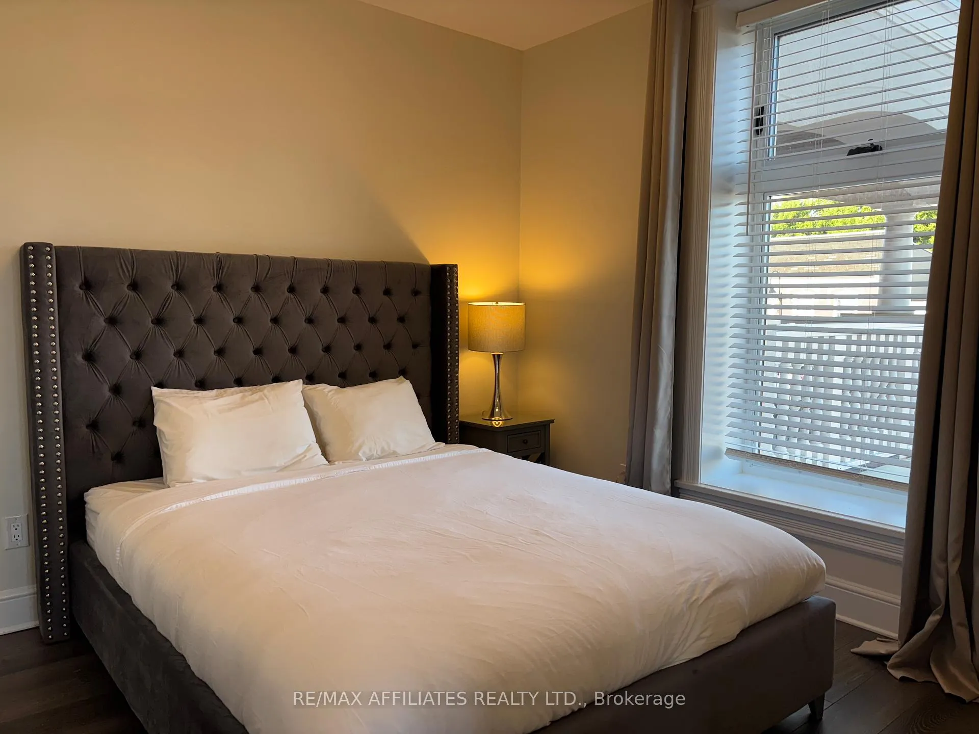Photo 10 of Unit 201, 20 Beckwith Street, Smiths Falls — HOMEH