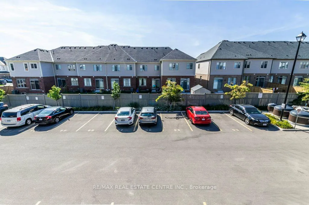 Photo 14 of 190 Wheat Lane, Kitchener — HOMEH