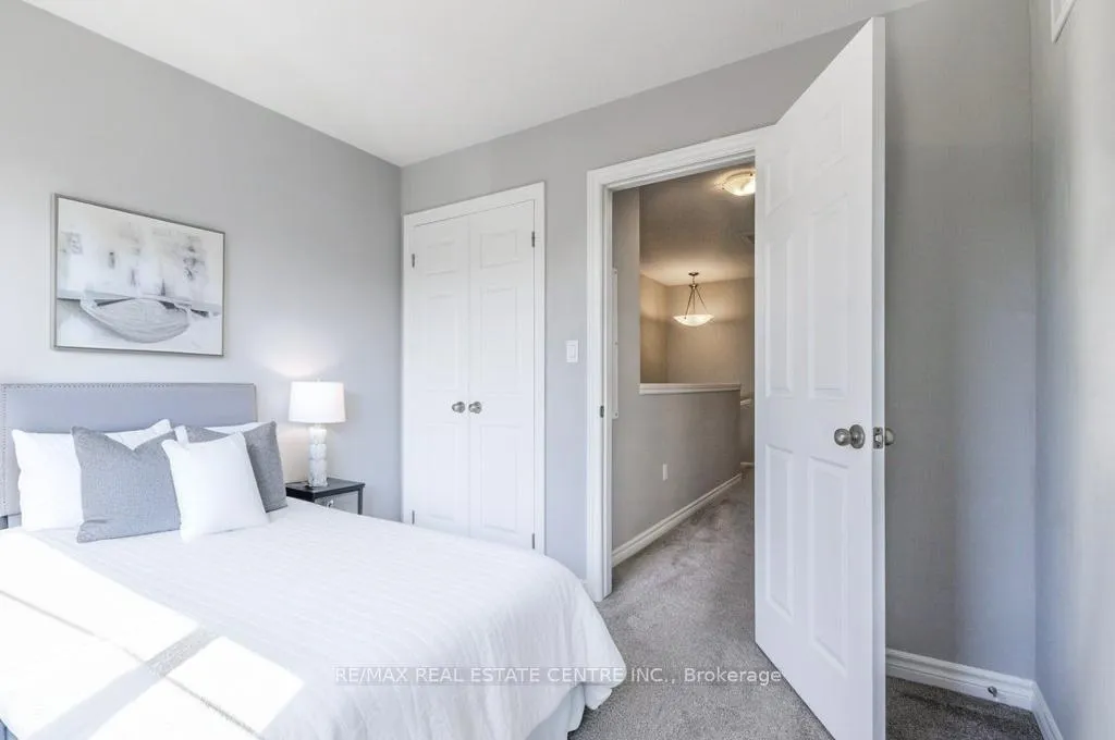 Photo 19 of 190 Wheat Lane, Kitchener — HOMEH