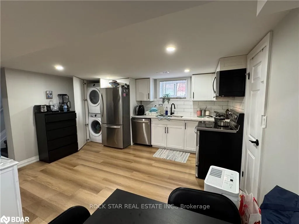 Photo 3 of Unit Lower, 889 Fennell Avenue E, Hamilton, Raleigh — HOMEH