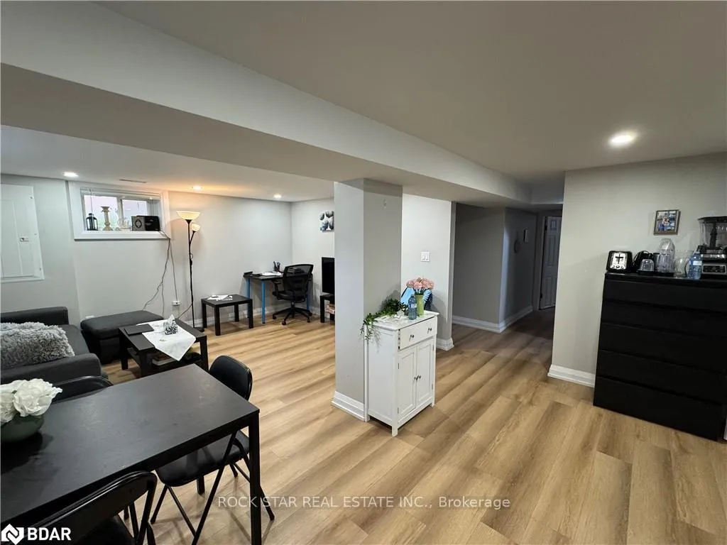 Photo 4 of Unit Lower, 889 Fennell Avenue E, Hamilton, Raleigh — HOMEH