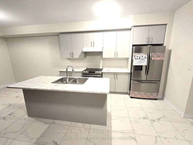 Photo 6 of 380 Barker Parkway, Thorold, Rolling Meadows — HOMEH