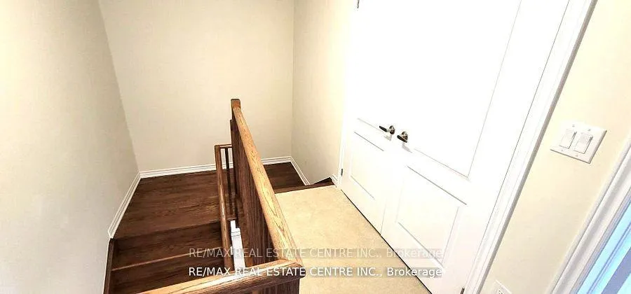 Photo 12 of 380 Barker Parkway, Thorold, Rolling Meadows — HOMEH