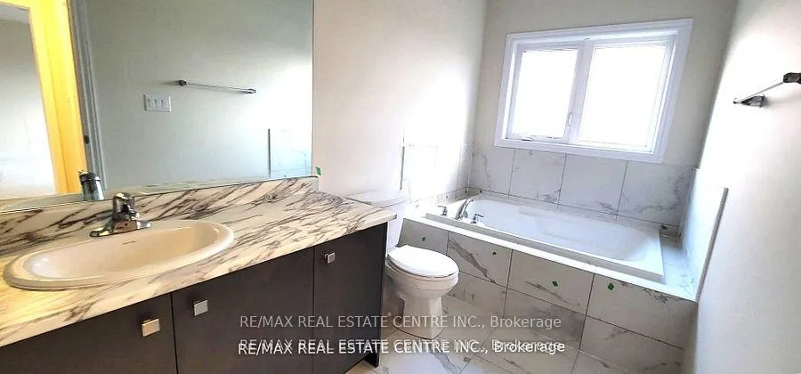 Photo 14 of 380 Barker Parkway, Thorold, Rolling Meadows — HOMEH