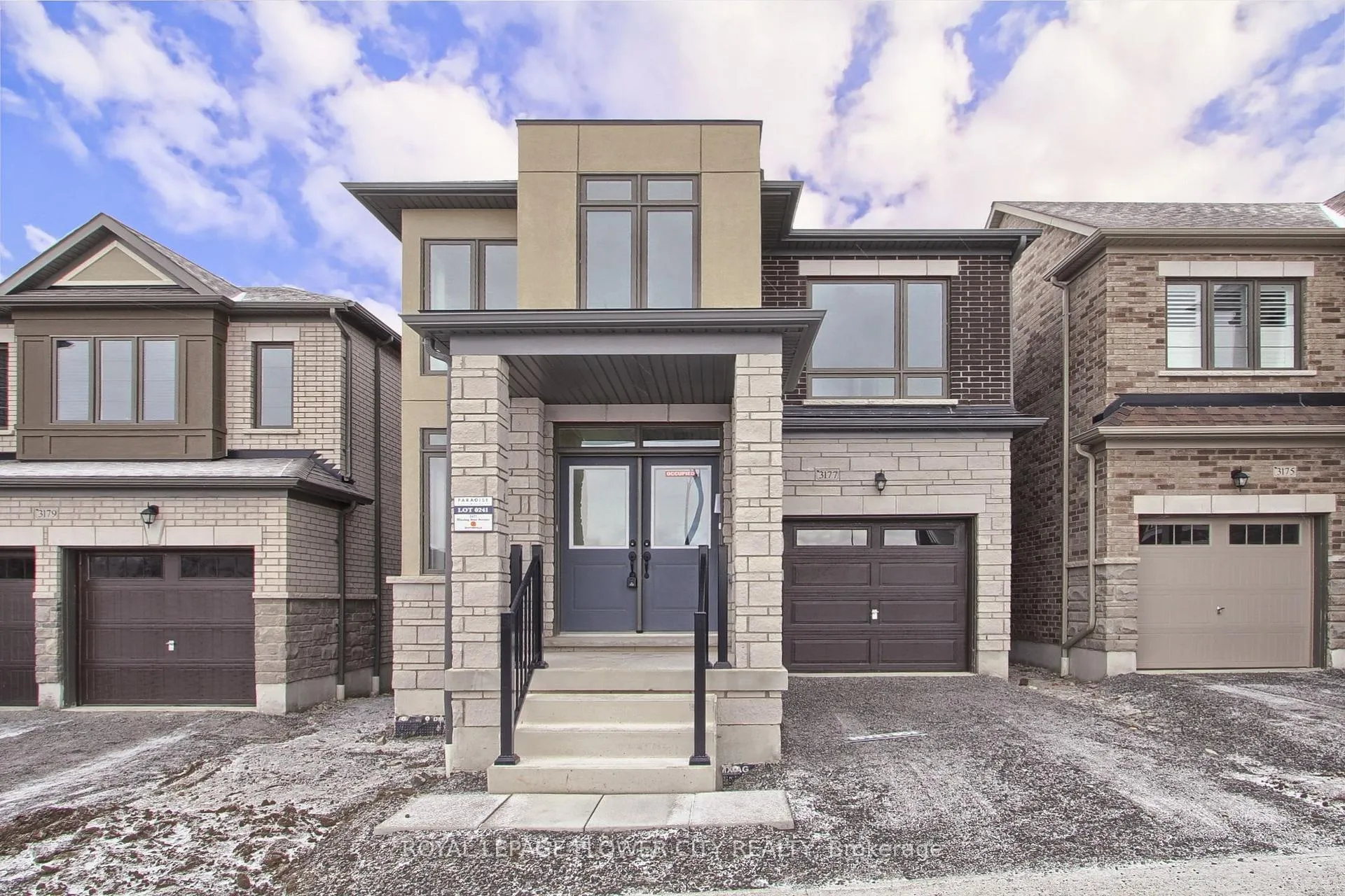 Front of 3177 Blazing Star Avenue W