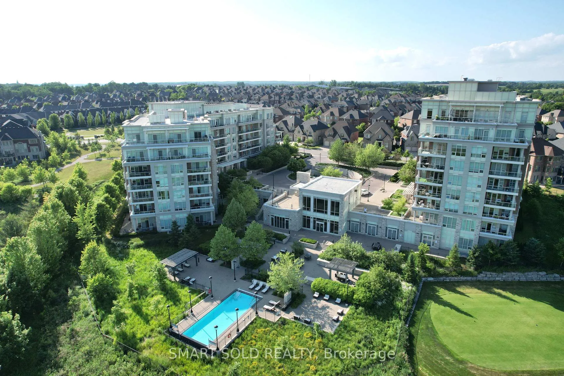 Photo 2 of Unit 606, 15 Stollery Pond Crescent, Markham, Angus Glen — HOMEH