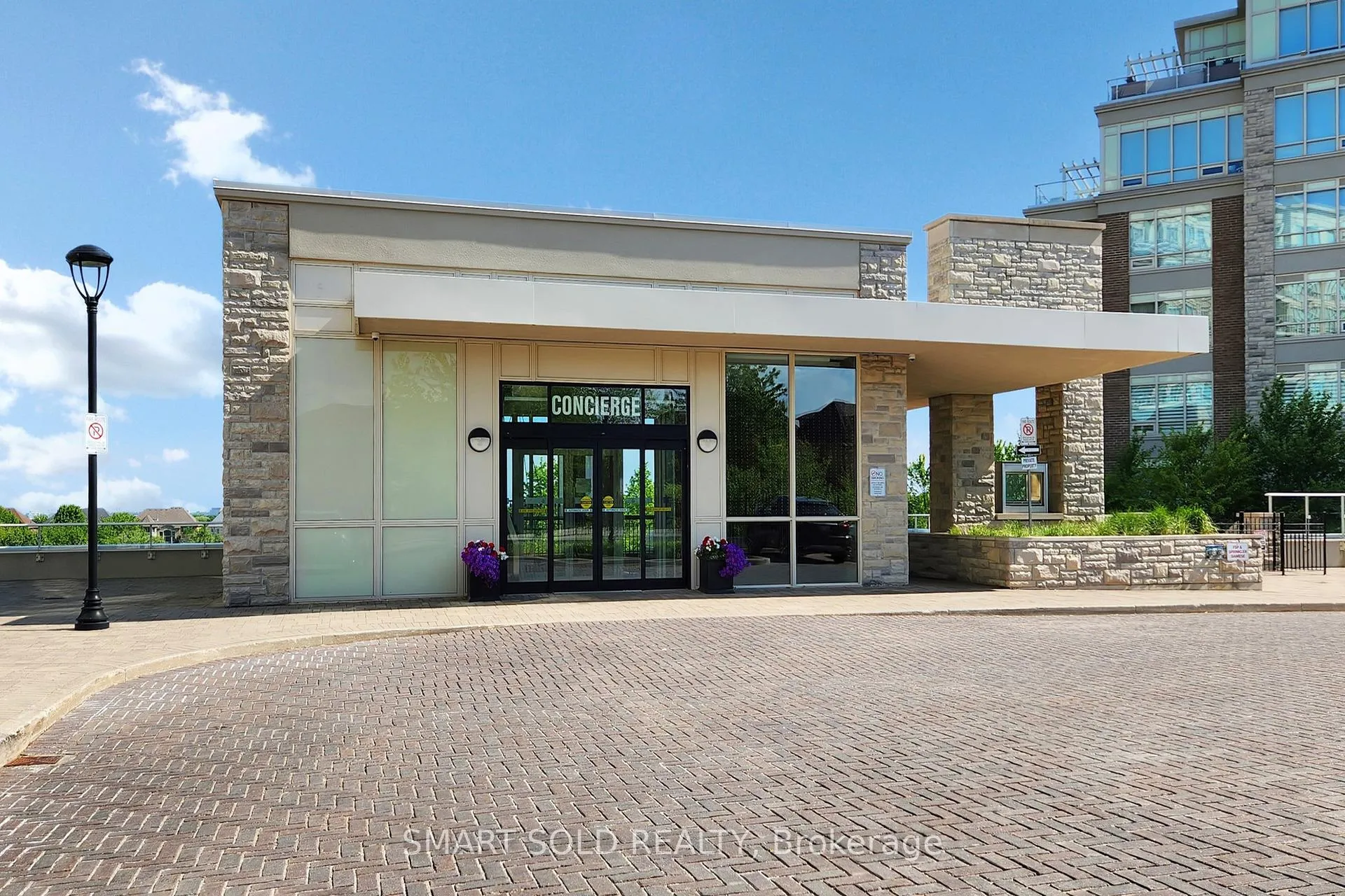Photo 3 of Unit 606, 15 Stollery Pond Crescent, Markham, Angus Glen — HOMEH