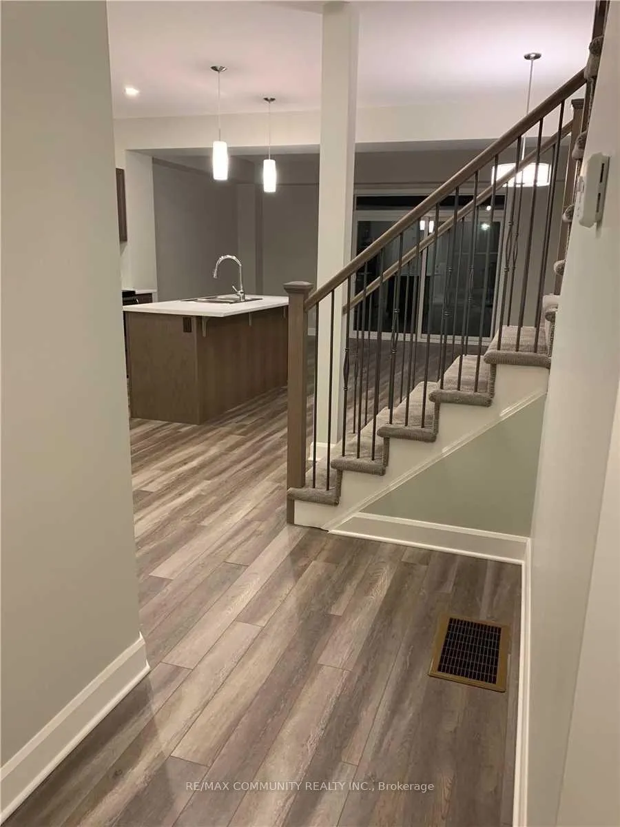 Photo 7 of 1209 Max Crescent, Kingston, City Northwest — HOMEH