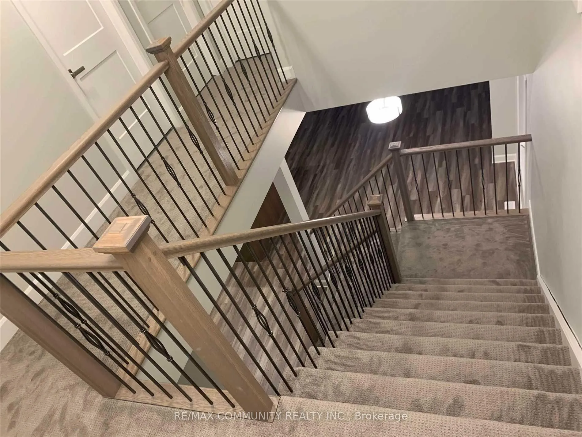 Photo 8 of 1209 Max Crescent, Kingston, City Northwest — HOMEH