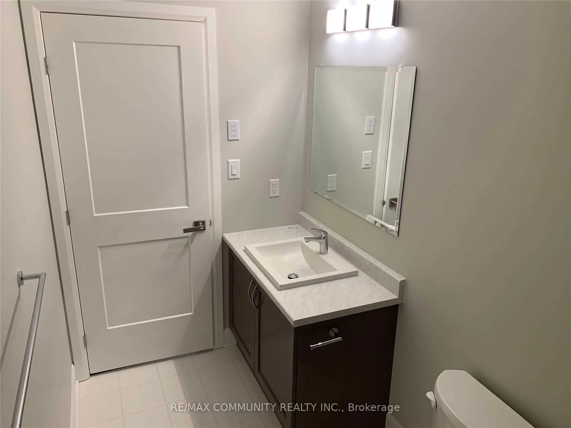Photo 18 of 1209 Max Crescent, Kingston, City Northwest — HOMEH