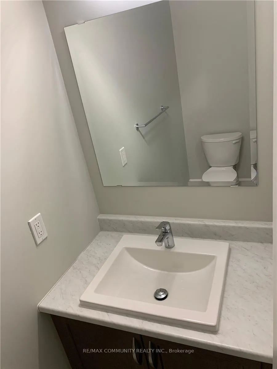 Photo 19 of 1209 Max Crescent, Kingston, City Northwest — HOMEH