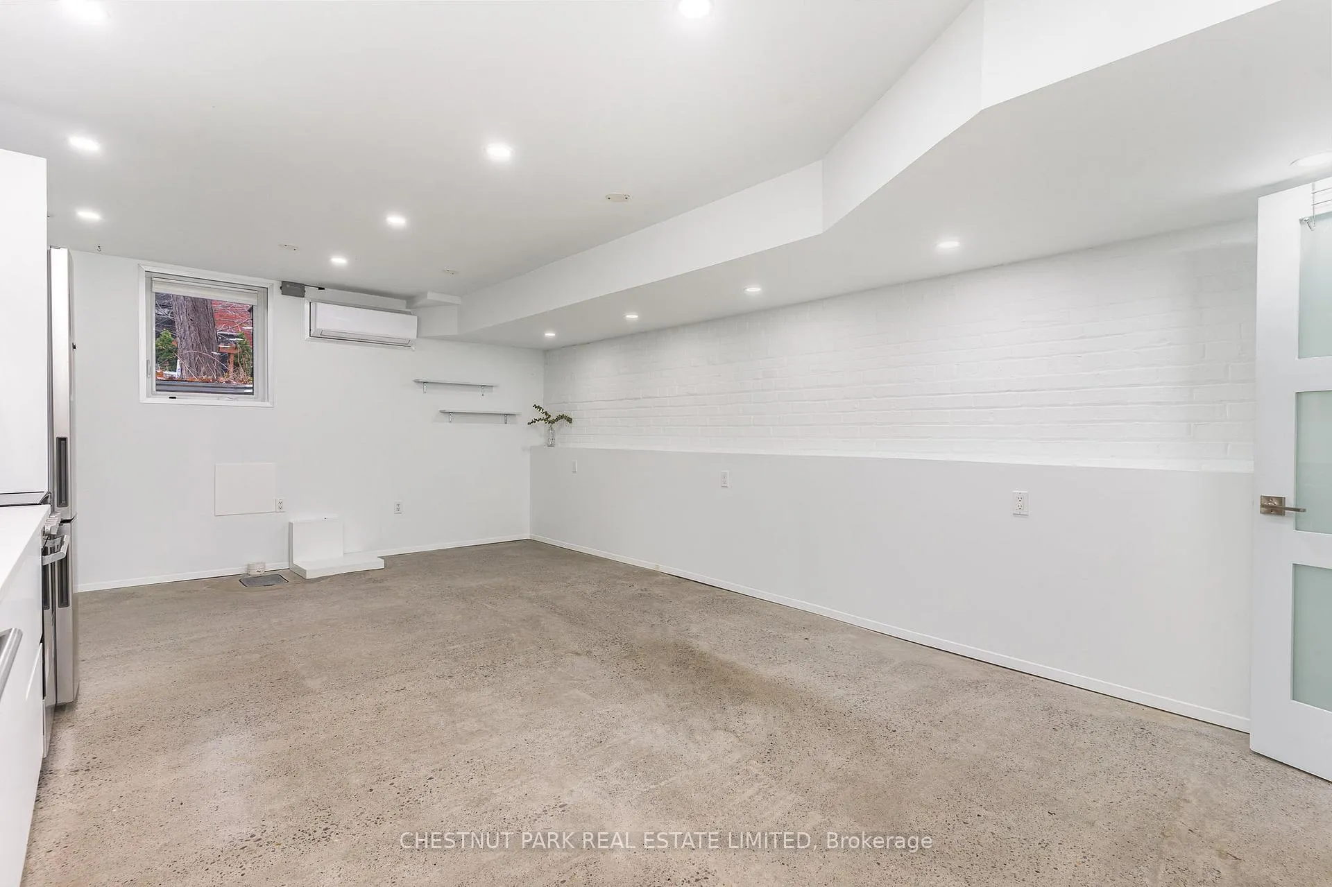 Photo 6 of Unit 2, 909 Manning Avenue, Toronto, The Annex — HOMEH