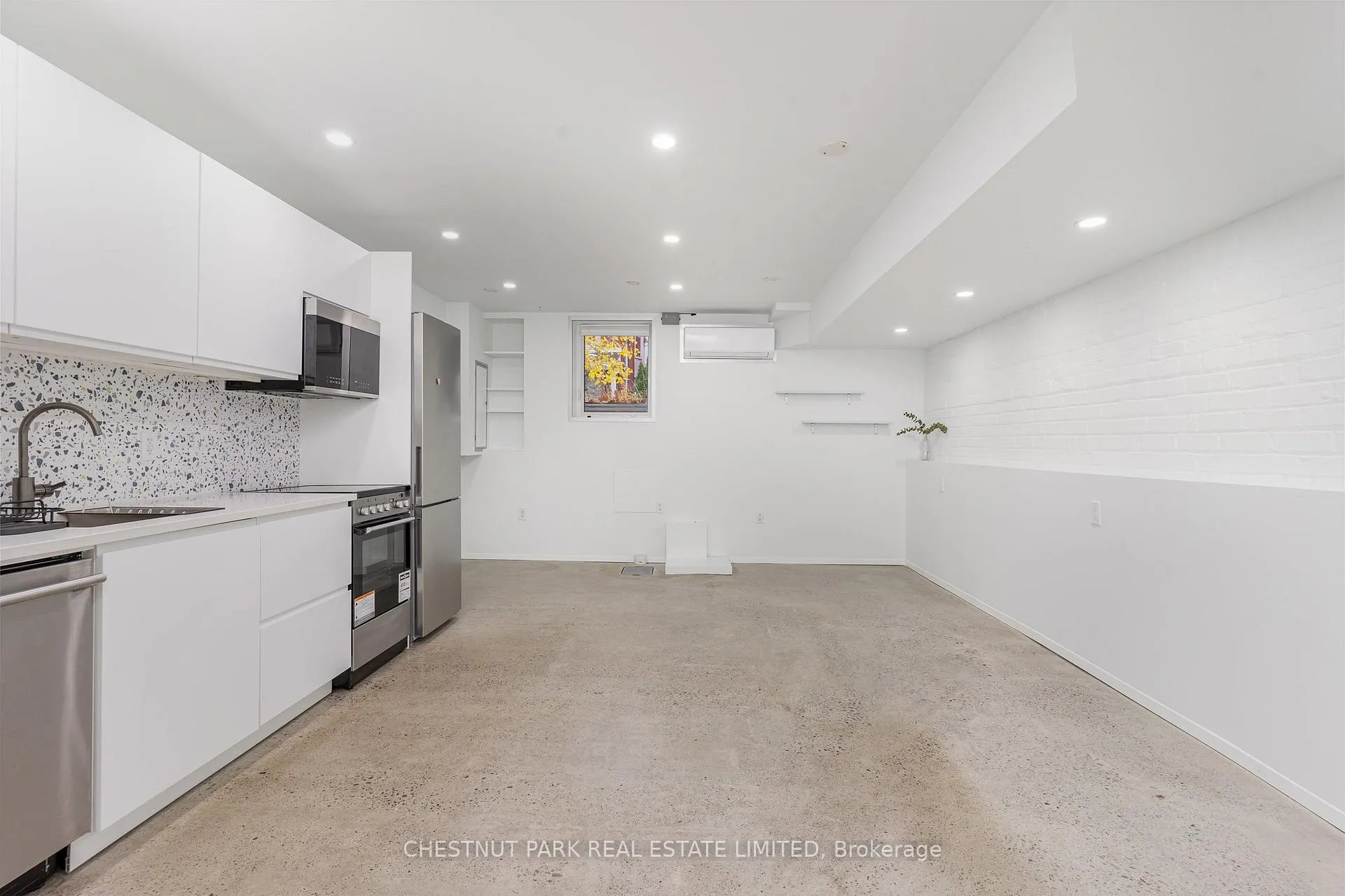 Photo 8 of Unit 2, 909 Manning Avenue, Toronto, The Annex — HOMEH