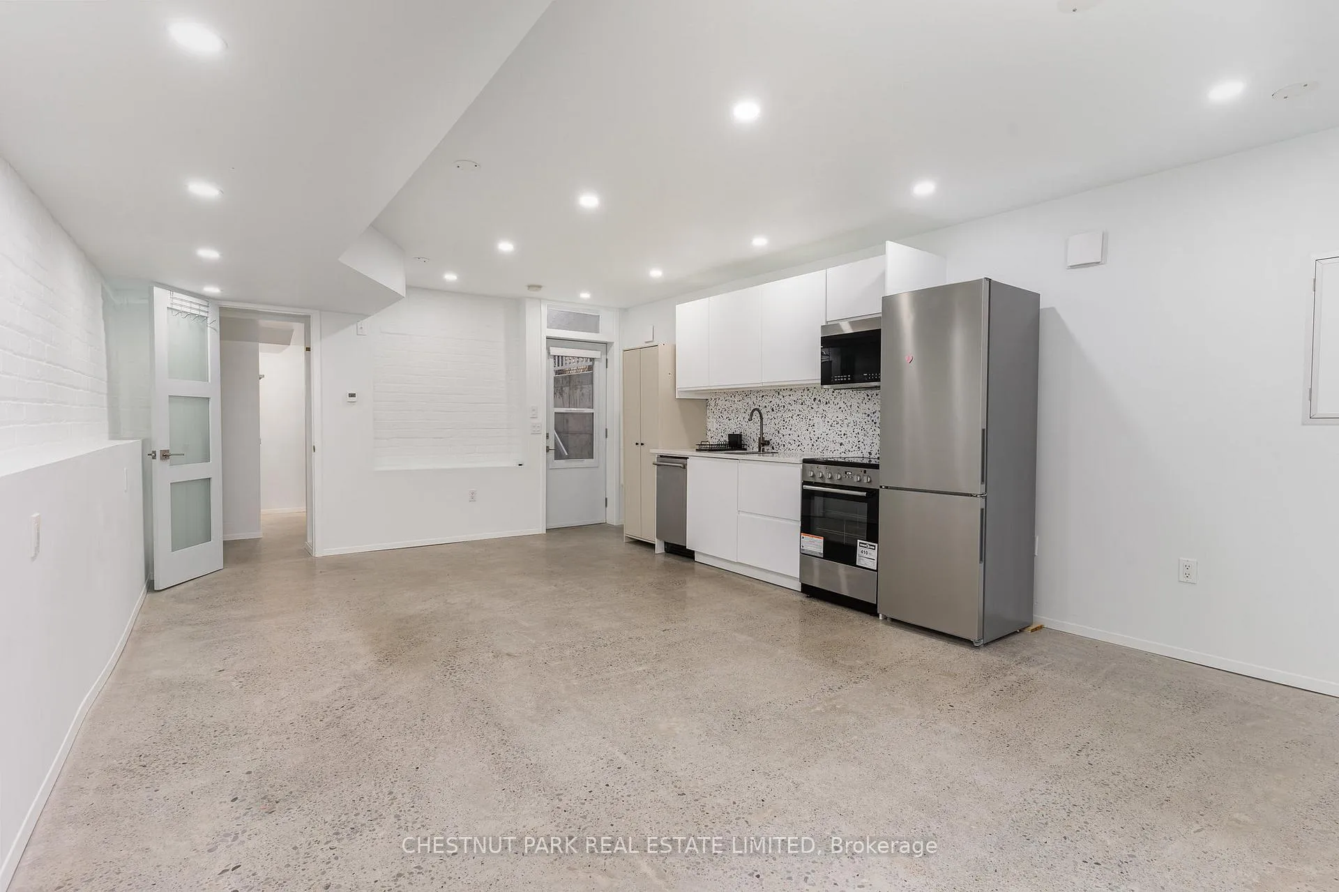 Photo 9 of Unit 2, 909 Manning Avenue, Toronto, The Annex — HOMEH