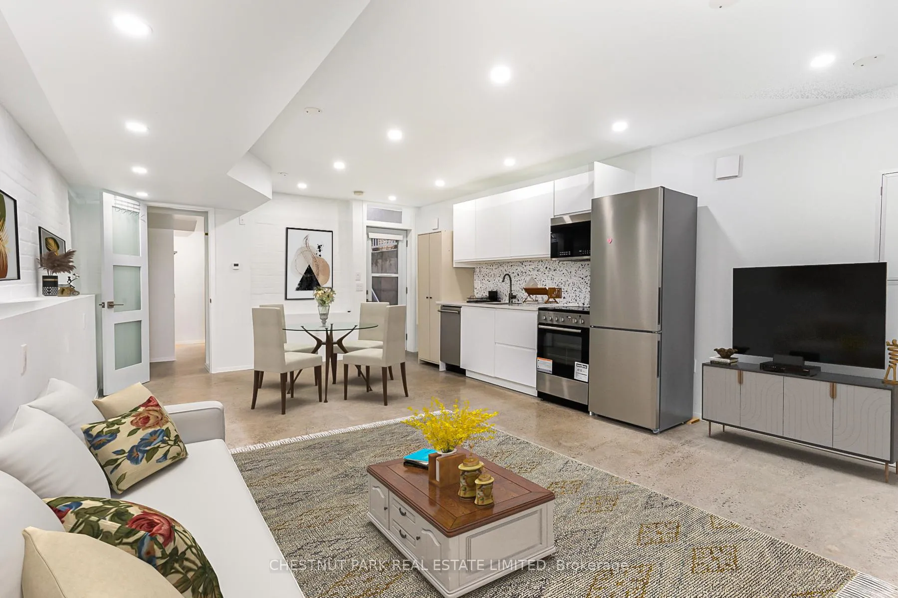 Photo 10 of Unit 2, 909 Manning Avenue, Toronto, The Annex — HOMEH