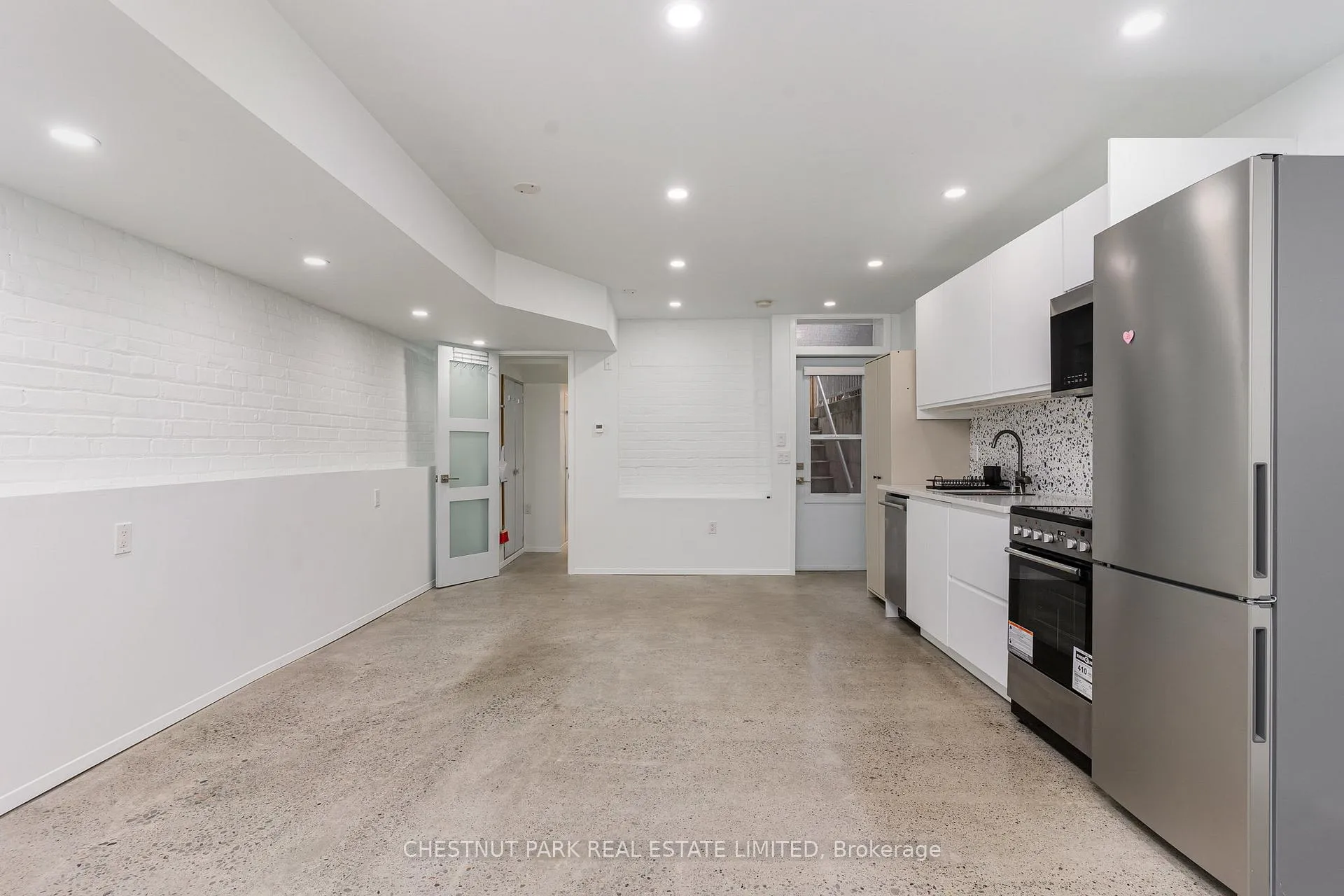 Photo 11 of Unit 2, 909 Manning Avenue, Toronto, The Annex — HOMEH