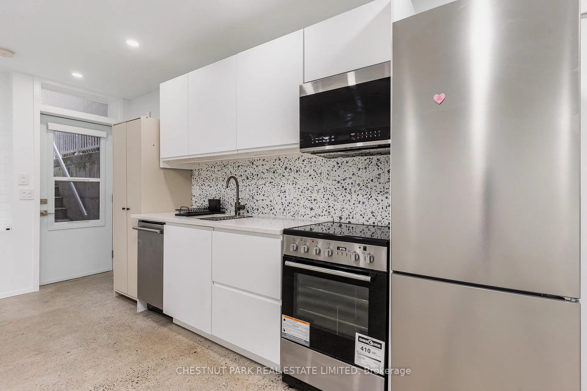 Photo 12 of Unit 2, 909 Manning Avenue, Toronto, The Annex — HOMEH