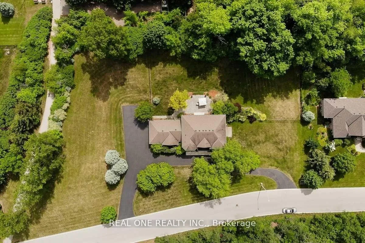 Photo 5 of 63 Appaloosa Trail, Hamilton, Carlisle — HOMEH