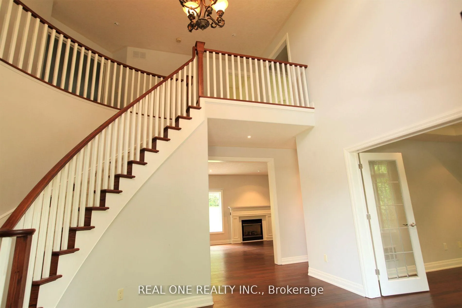 Photo 7 of 63 Appaloosa Trail, Hamilton, Carlisle — HOMEH