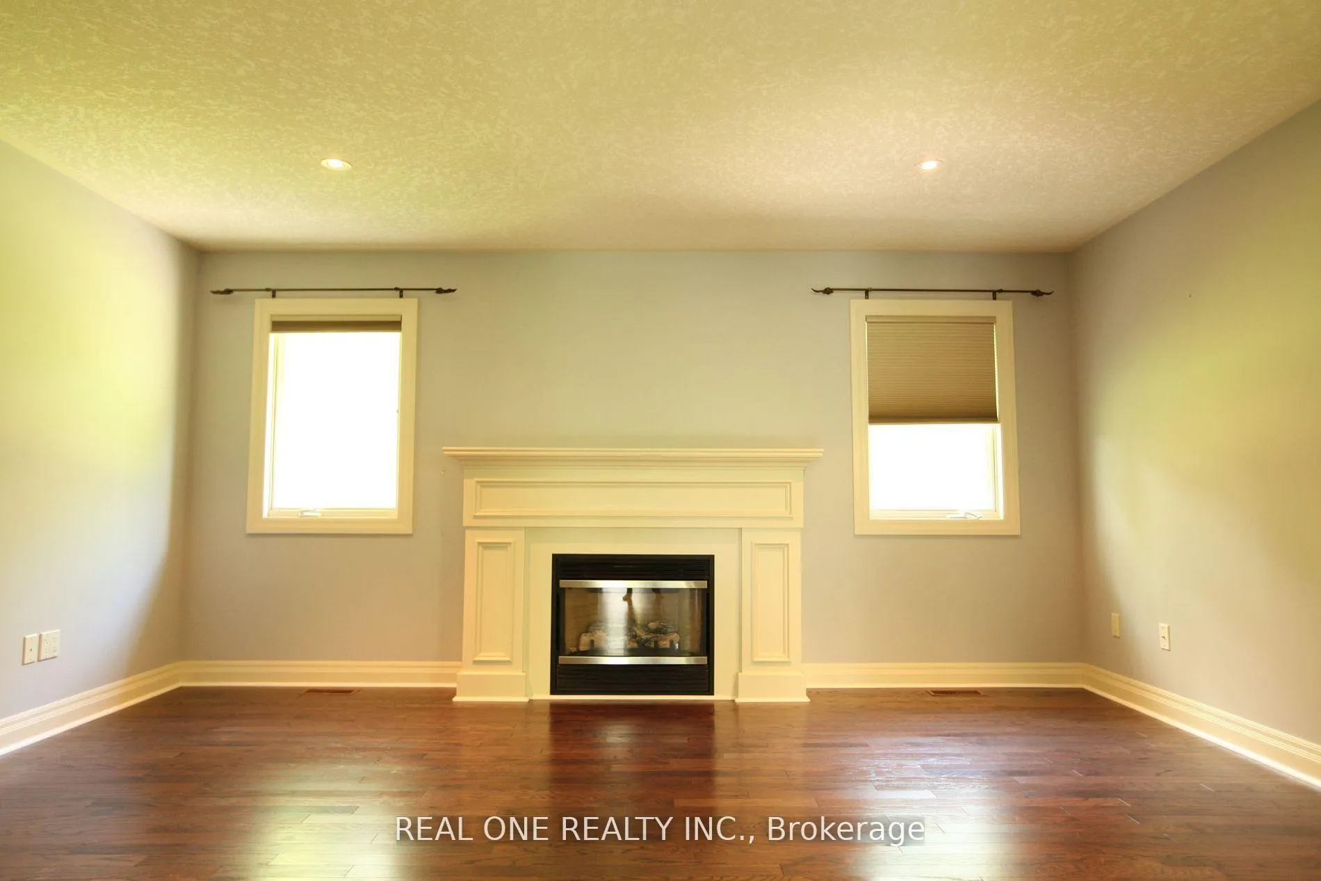 Photo 16 of 63 Appaloosa Trail, Hamilton, Carlisle — HOMEH