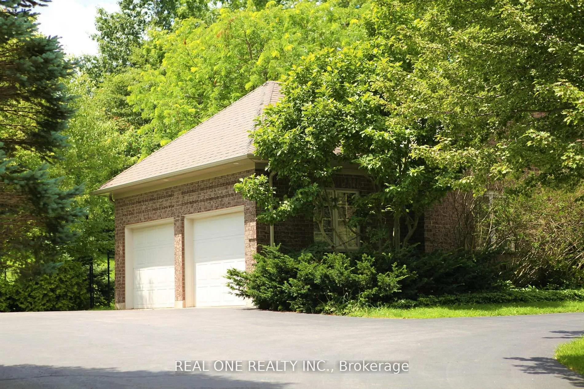 Photo 33 of 63 Appaloosa Trail, Hamilton, Carlisle — HOMEH