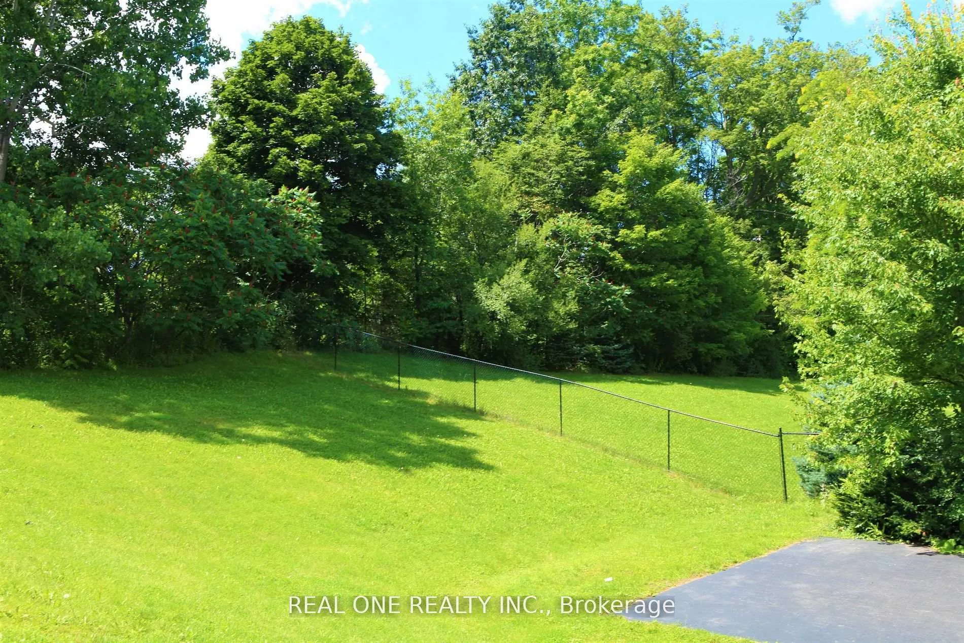 Photo 35 of 63 Appaloosa Trail, Hamilton, Carlisle — HOMEH