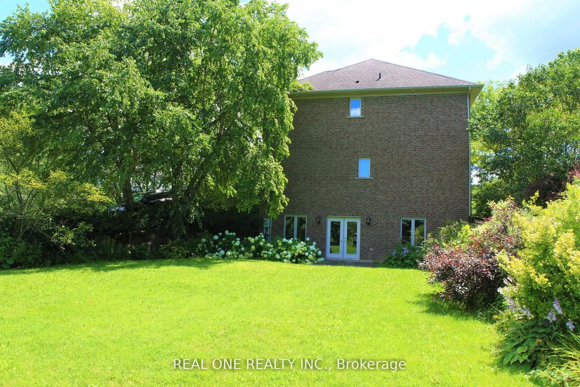 Photo 36 of 63 Appaloosa Trail, Hamilton, Carlisle — HOMEH