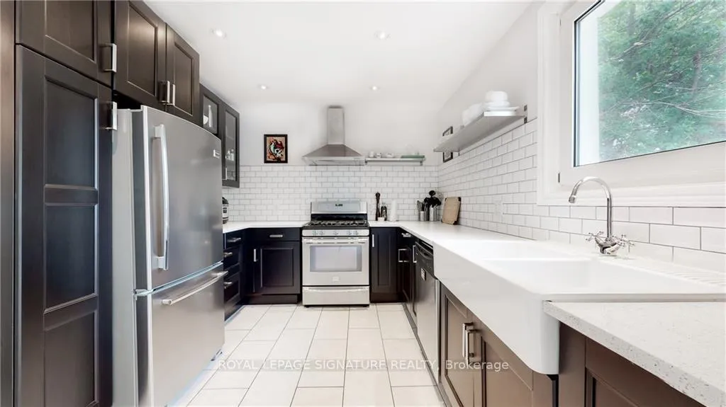 Photo 4 of Unit Upper, 282 East 18th Street, Hamilton, Inch Park — HOMEH