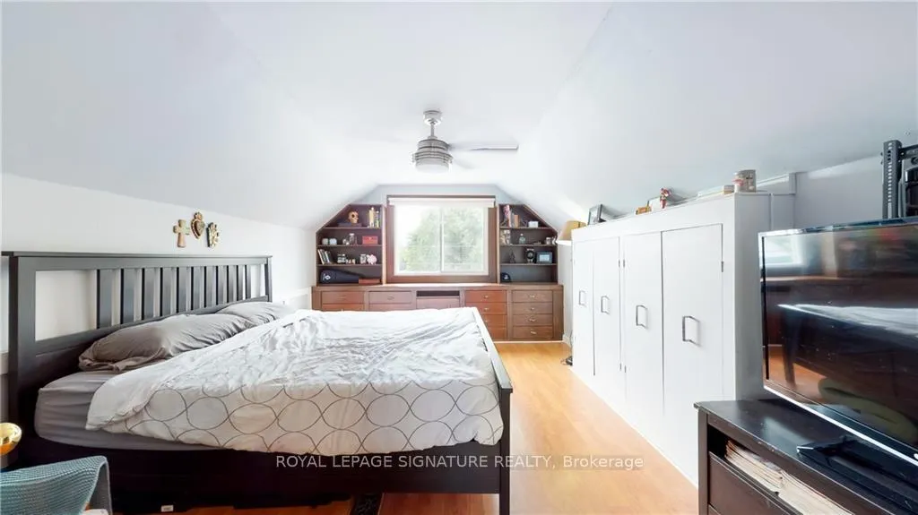 Photo 6 of Unit Upper, 282 East 18th Street, Hamilton, Inch Park — HOMEH