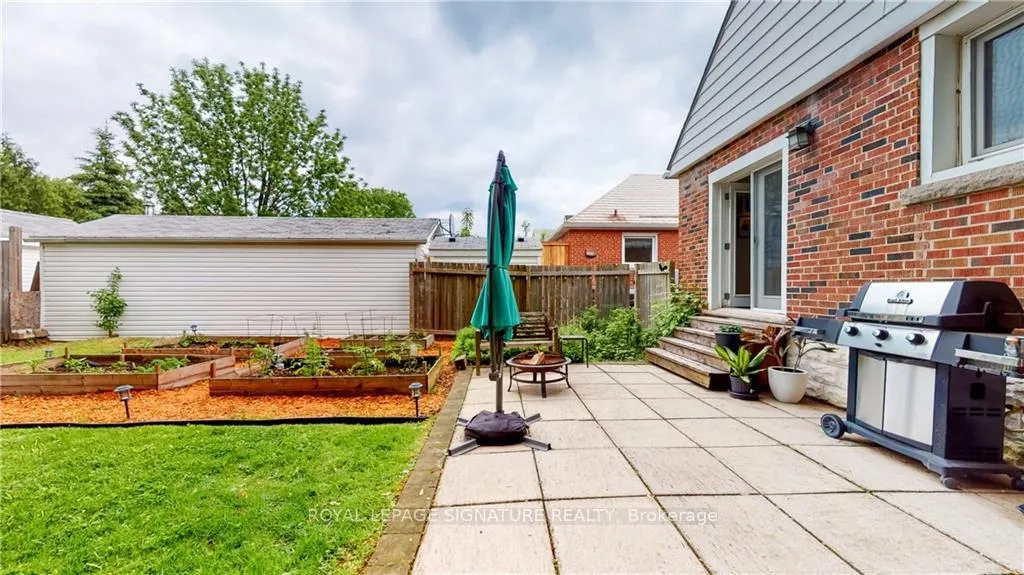 Photo 11 of Unit Upper, 282 East 18th Street, Hamilton, Inch Park — HOMEH