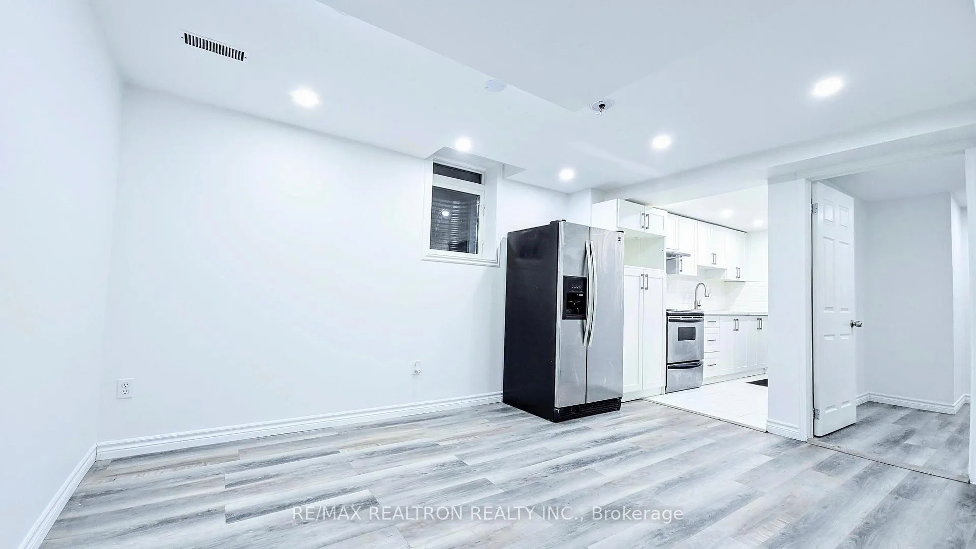 Photo 6 of Unit Lower, 14 Beadle Drive, Ajax, South East — HOMEH