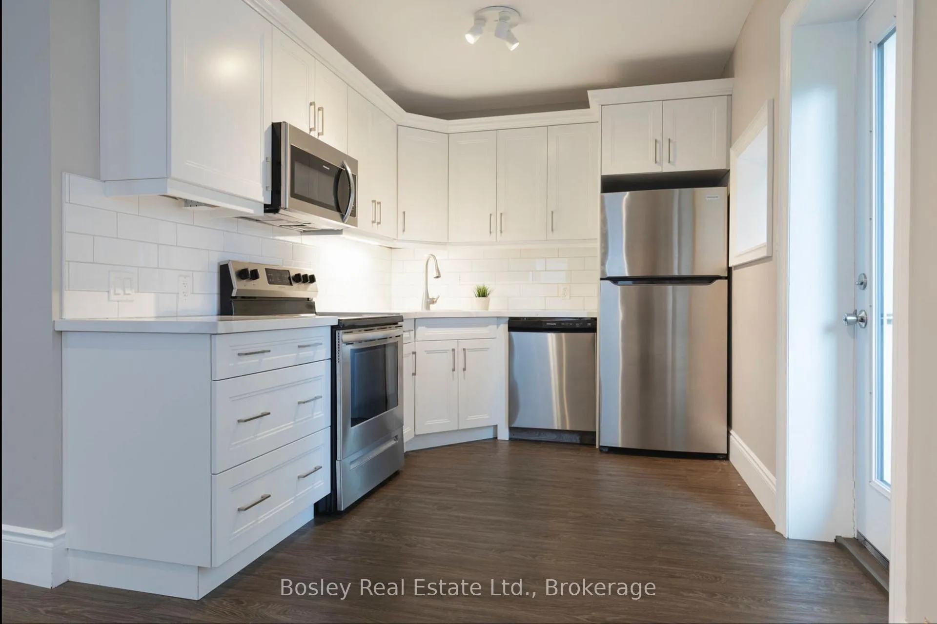 Photo 3 of Unit 2, 103 Myrtle Avenue, Hamilton, Blakeley — HOMEH