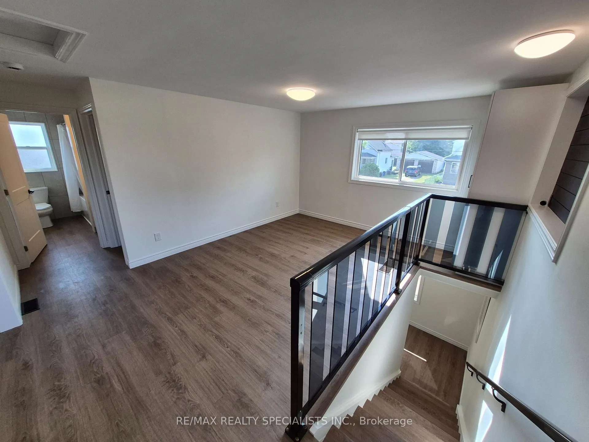 Photo 12 of Unit 2, 209 Pelham Road, St. Catharines, Western Hill — HOMEH