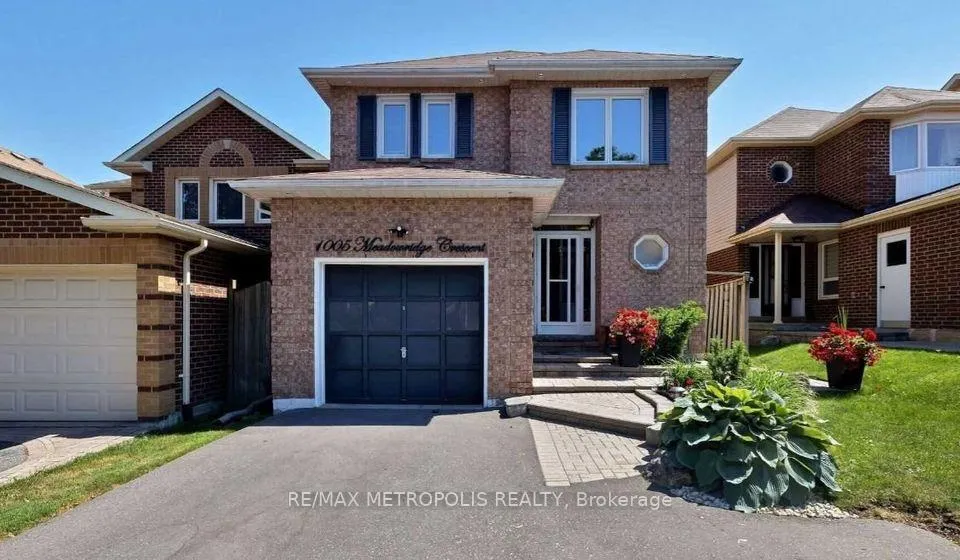 Front of Unit Bsmt, 1005 Meadowridge Crescent