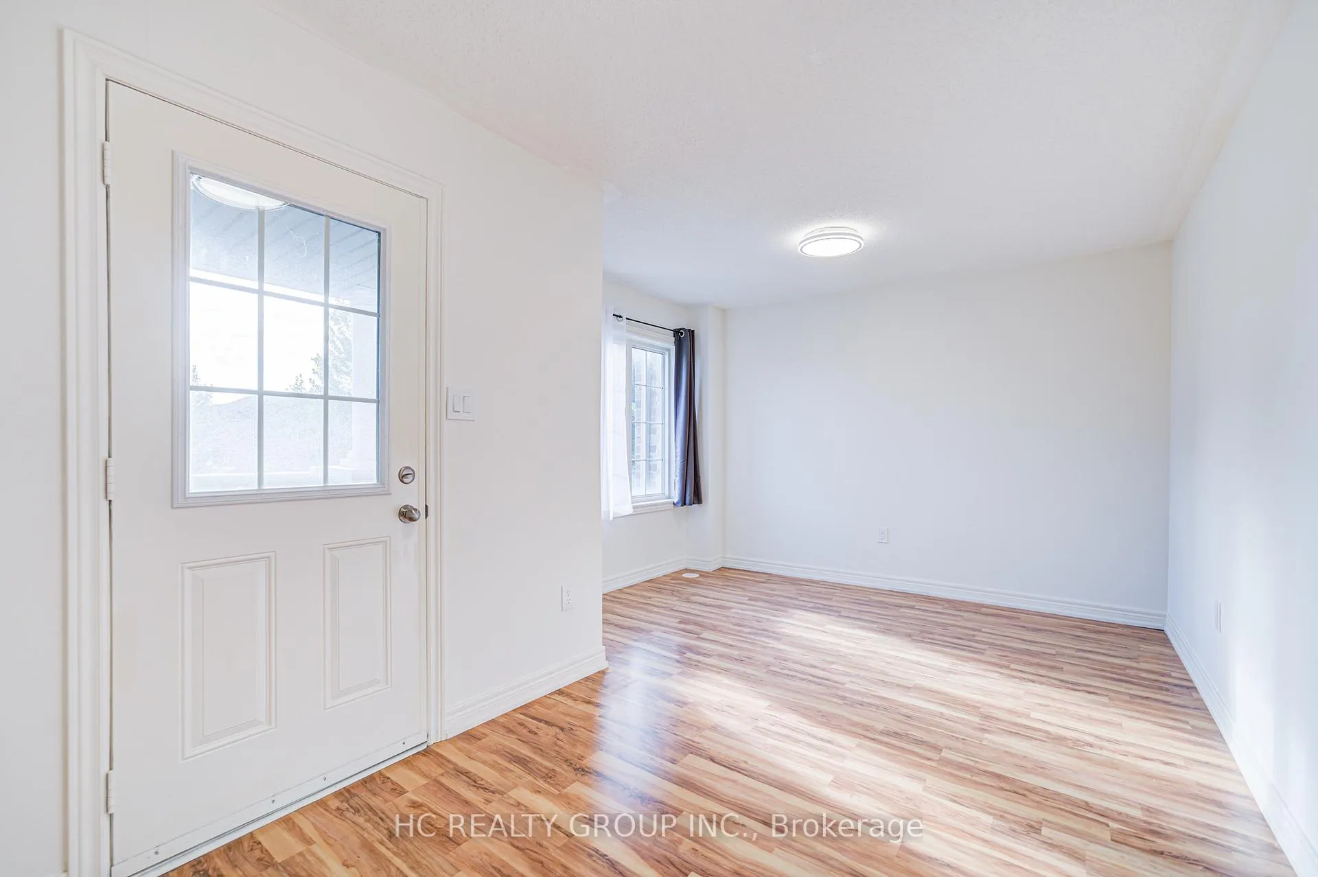 Photo 7 of 158 Roy Grove Way, Markham, Greensborough — HOMEH