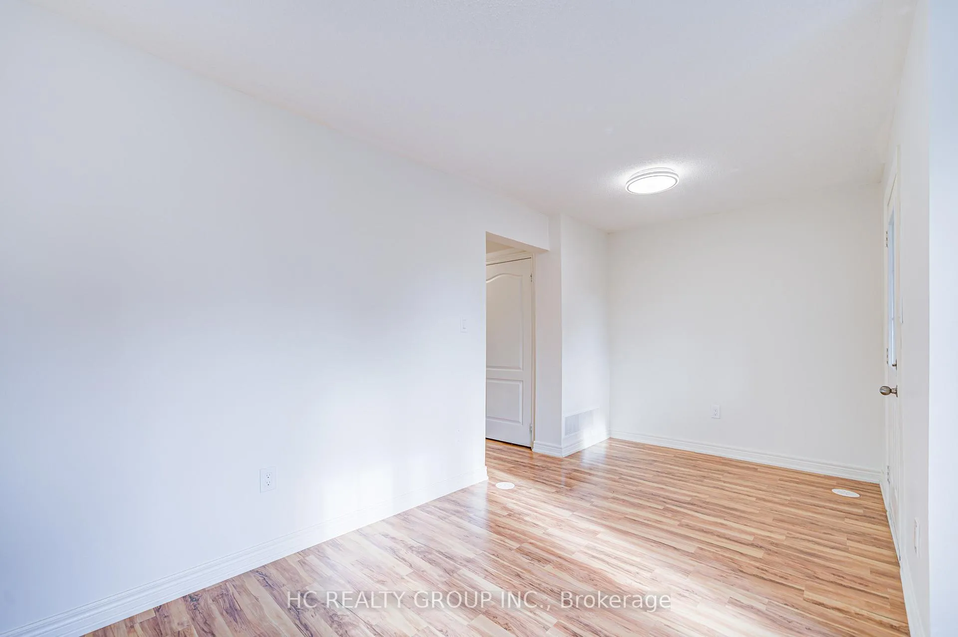 Photo 9 of 158 Roy Grove Way, Markham, Greensborough — HOMEH