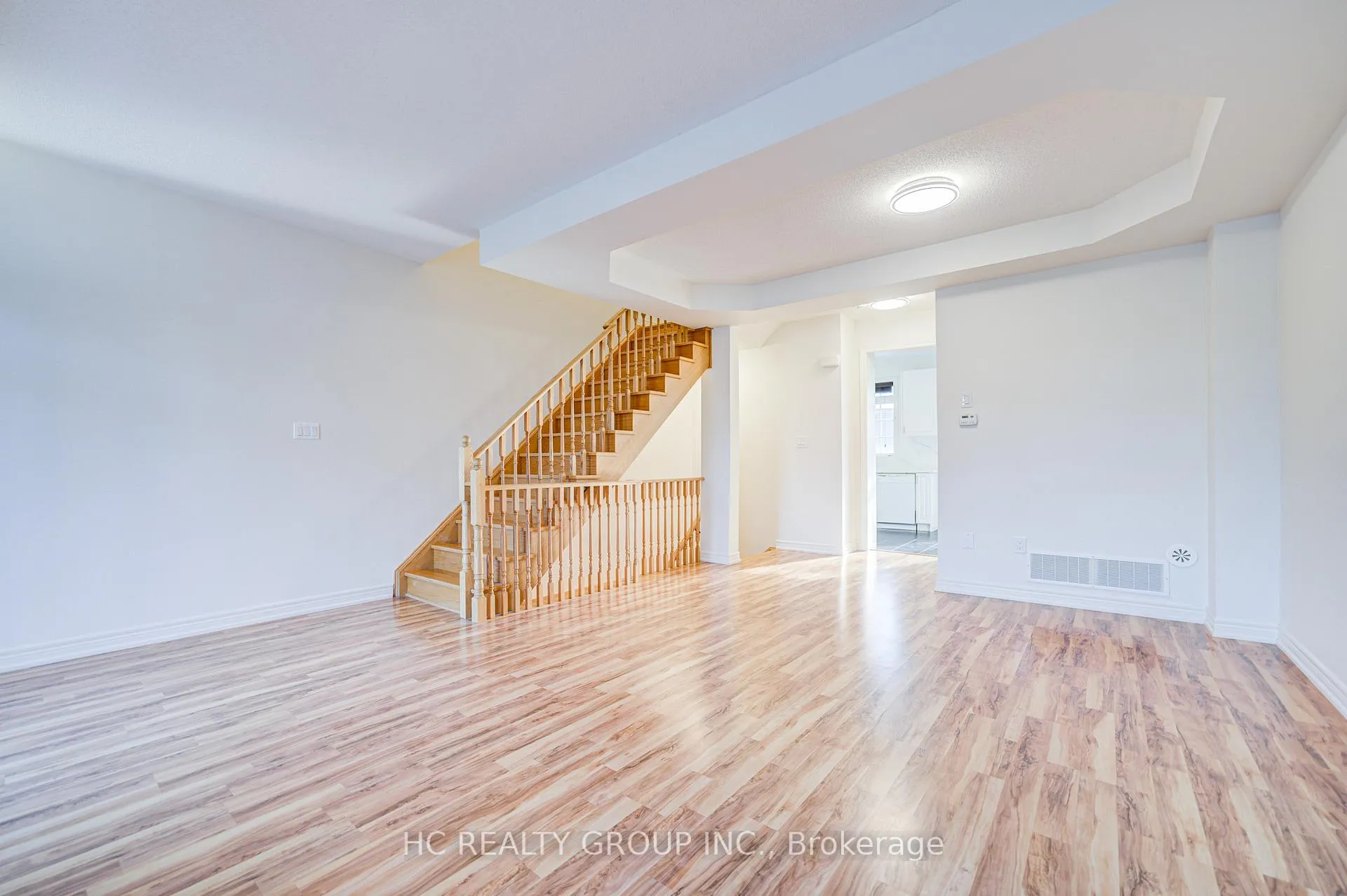 Photo 15 of 158 Roy Grove Way, Markham, Greensborough — HOMEH