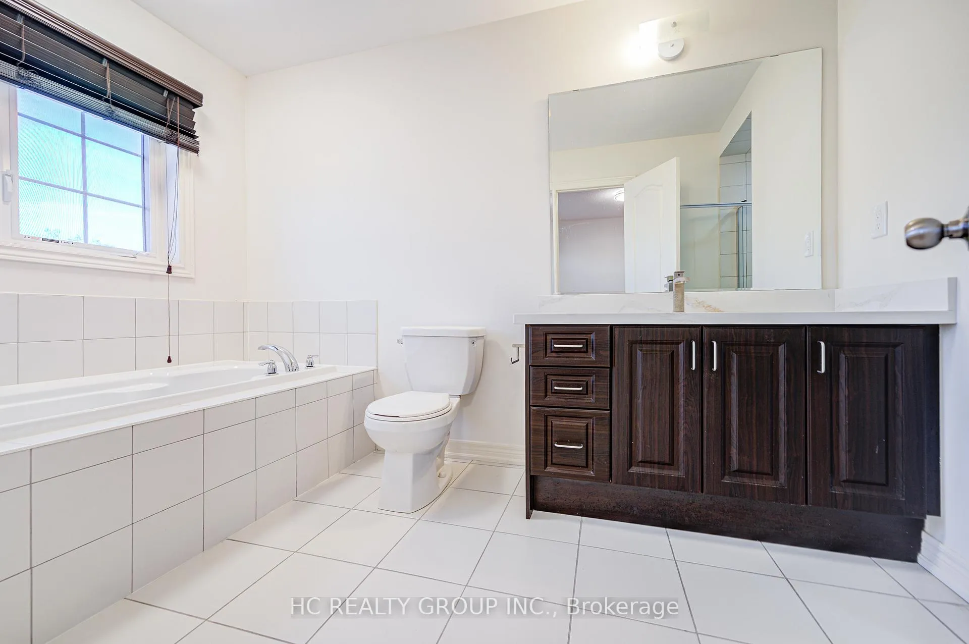 Photo 34 of 158 Roy Grove Way, Markham, Greensborough — HOMEH