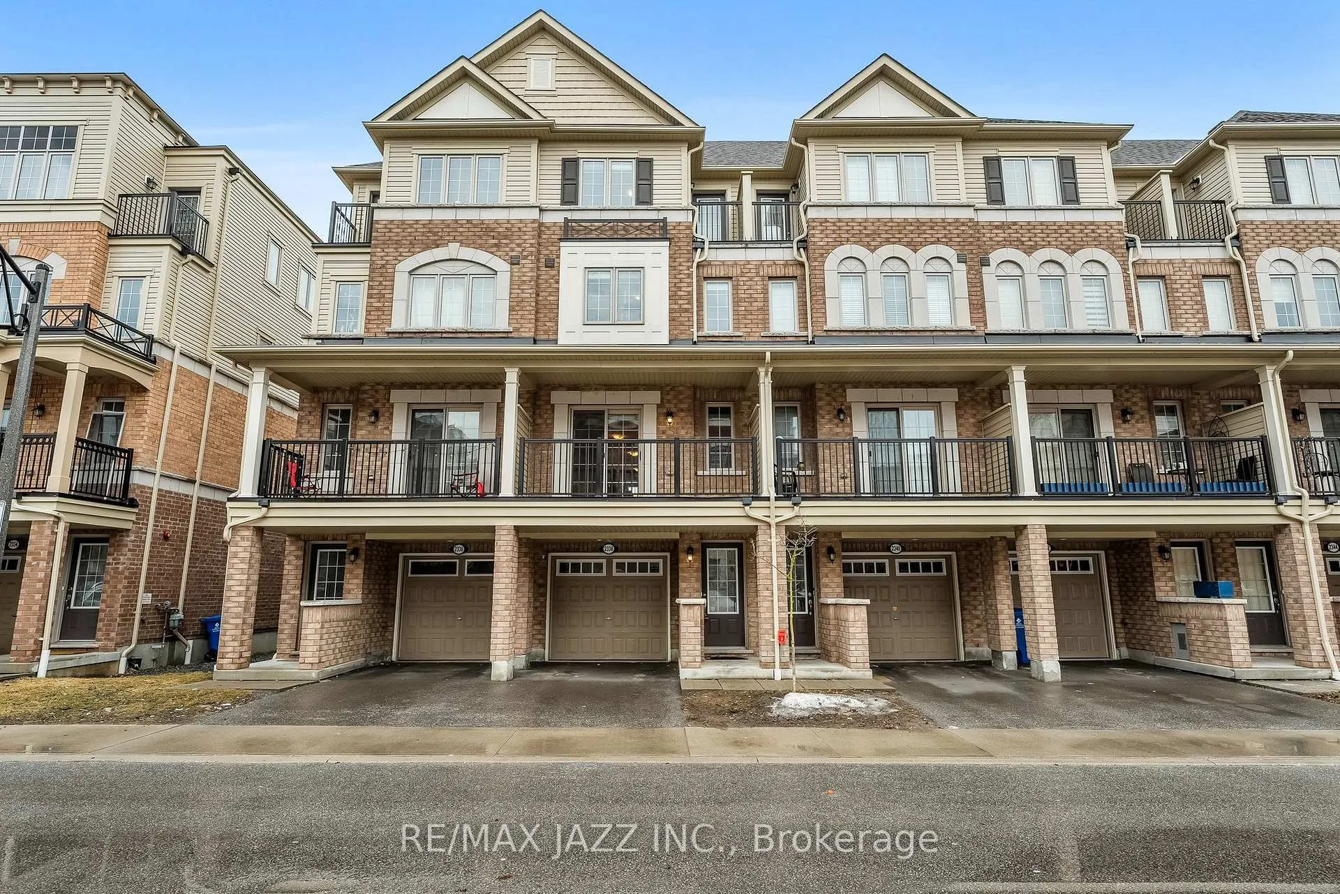 Front of Unit 331, 2338 Chevron Prince Path