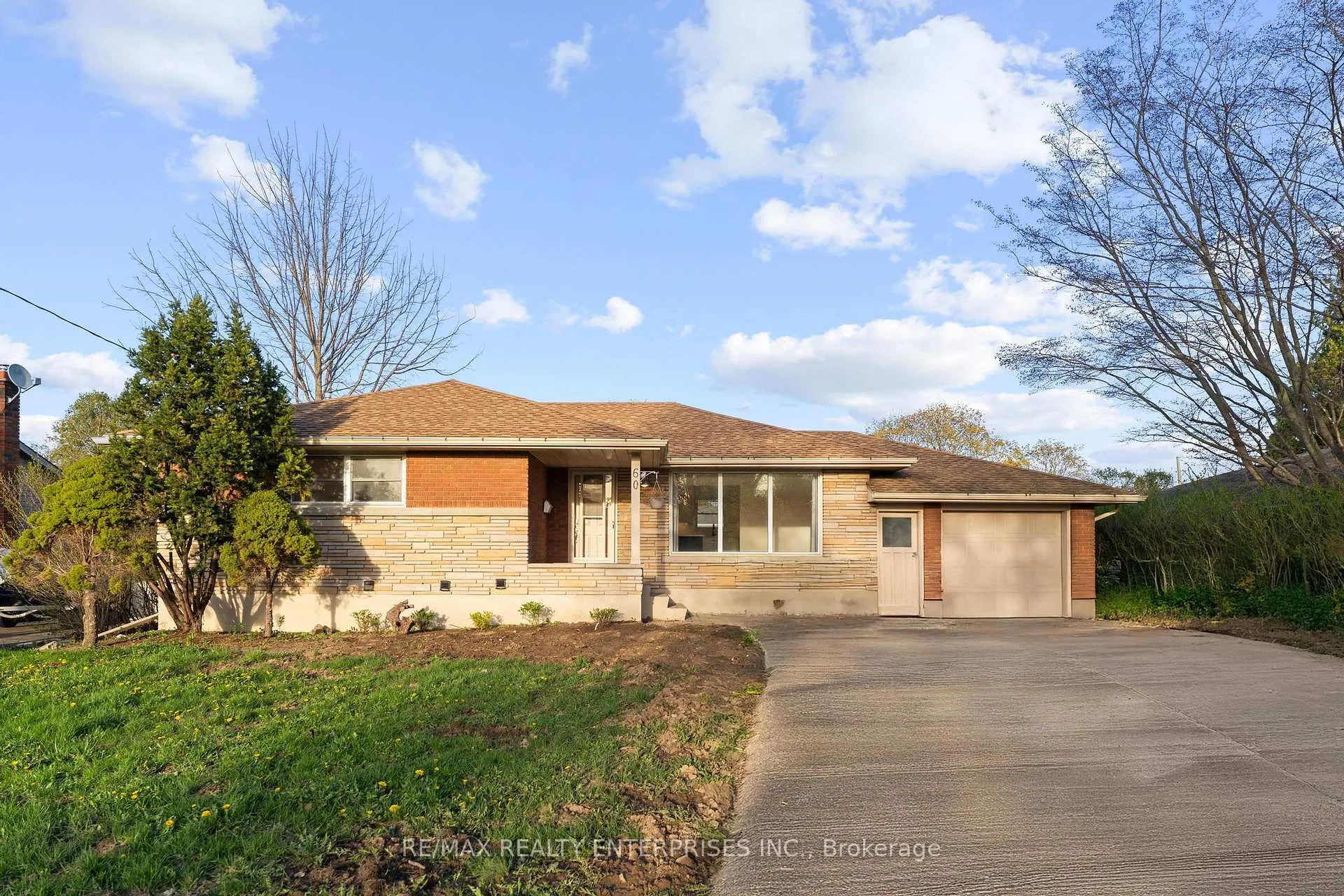 Photo 1 of 60 Wakelin Terrace, St. Catharines, Carlton/Bunting — HOMEH