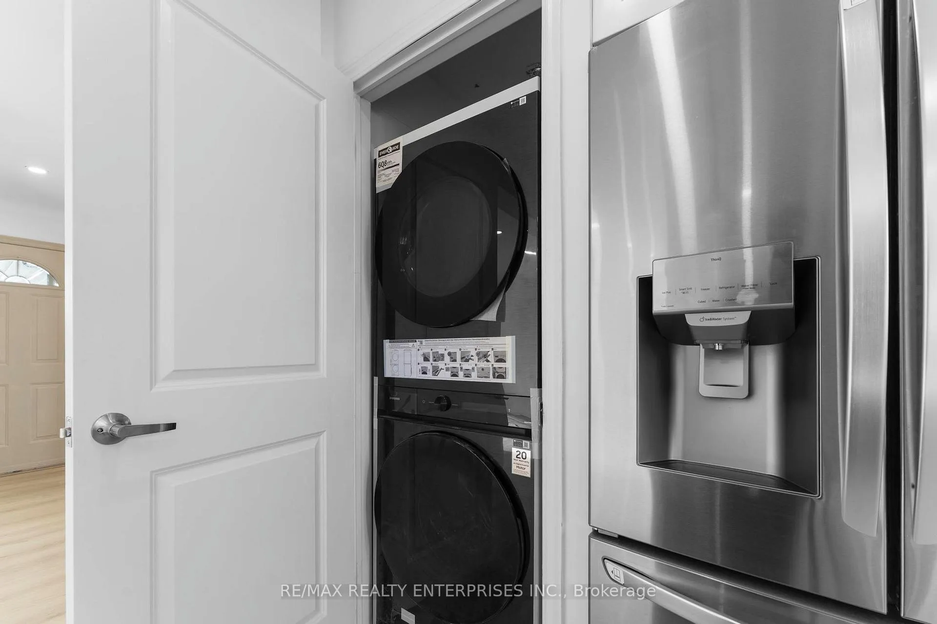 Photo 16 of 60 Wakelin Terrace, St. Catharines, Carlton/Bunting — HOMEH